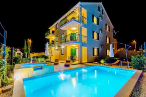 Family friendly apartments with a swimming pool Milna, Brac - 22122